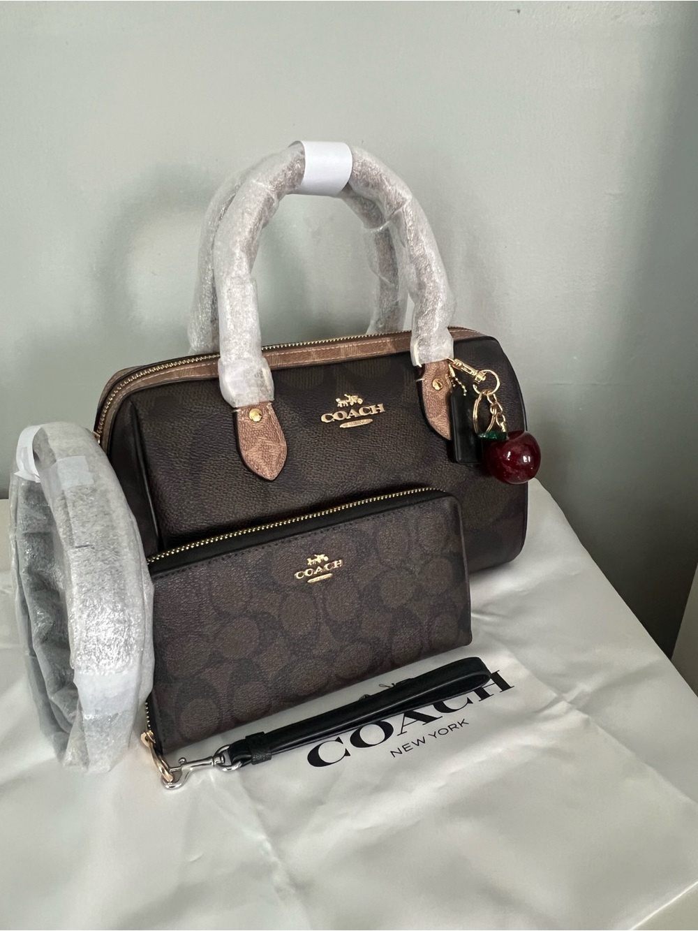 Coach Rowan Satchel Bag In Blocked Signature Canvas And Wallet - Picture 1 of 11